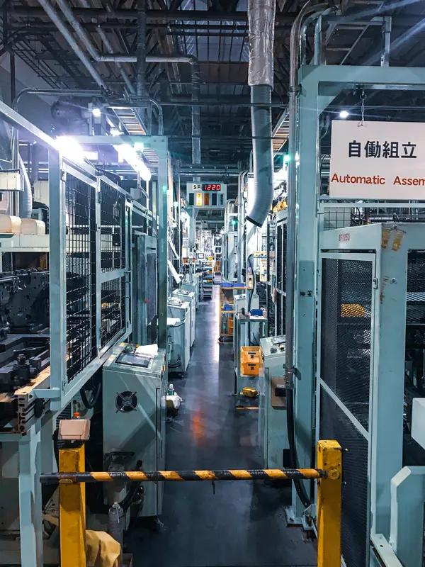 朋友21.75元买了1000股田中精机，一路跌到18块多。他买的是个亏损企业，想