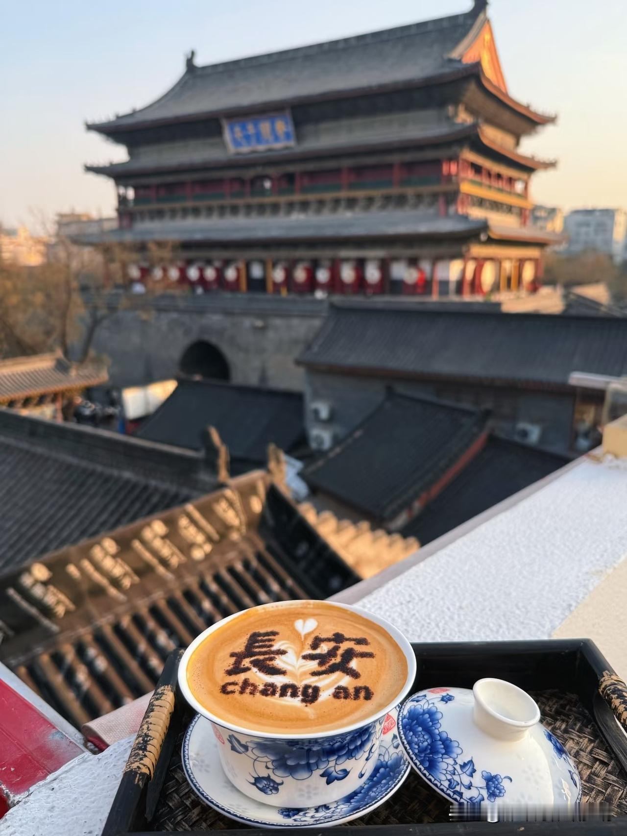 近日，我的陕西的一位35岁的朋友，很苦恼，关于他与他妻子的感情问题，他很生气，不