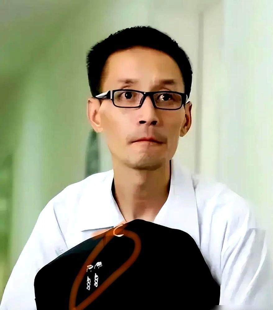 被传了多年的绯闻CP，田小洁连个标点符号都懒得回应。最近《家业》热播，他和杨