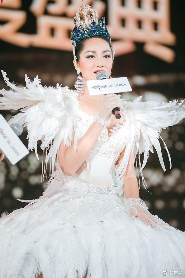 有种“逆生长”叫48岁瞿, 一颦一笑堪称磨人的小精灵