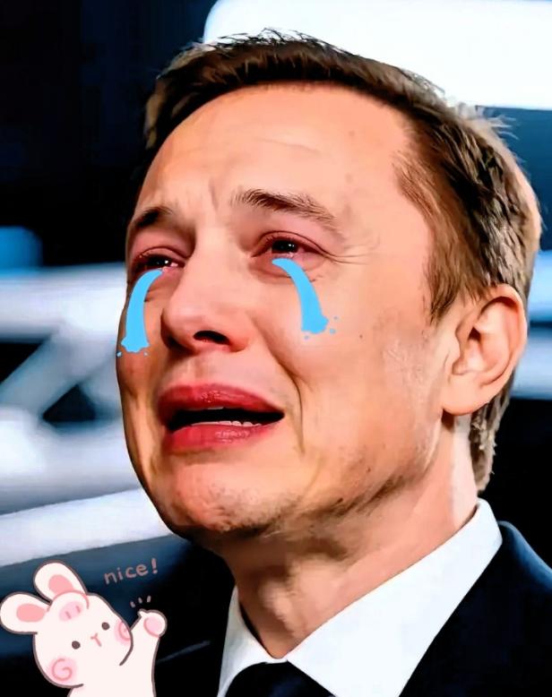 号外！号外！马克斯正式宣布了10月4日，马斯克在网上晒出了特斯拉机器人O