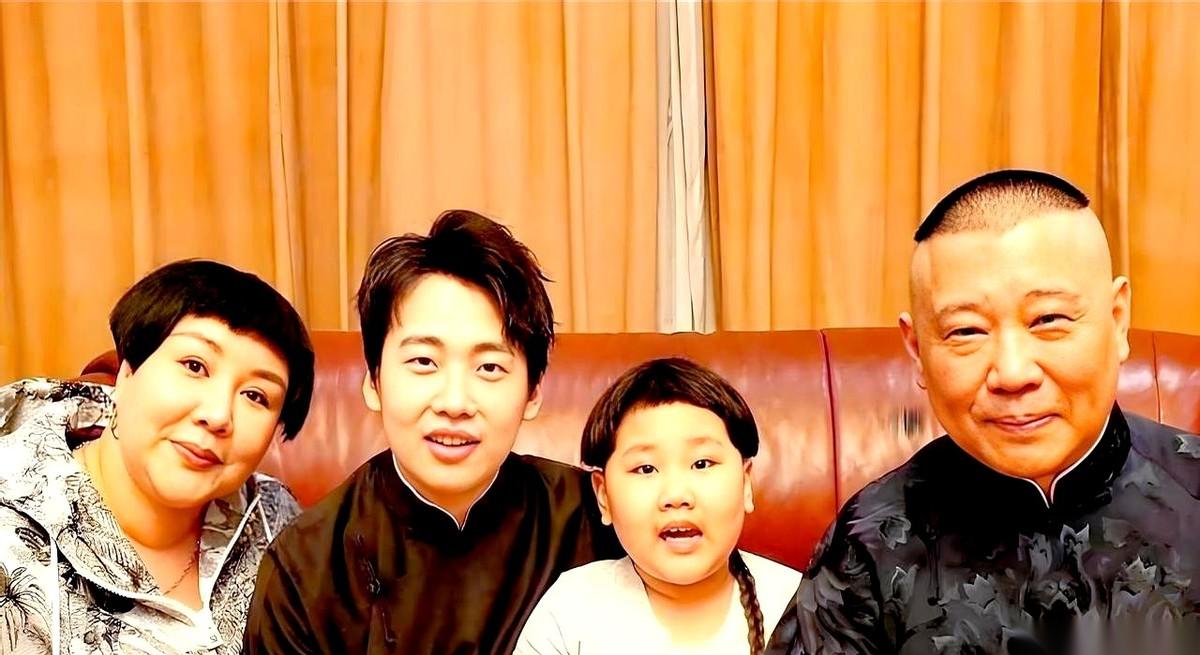 4月17日，德云社董事长王惠迎来了50岁生日。就在这一天，德云社内部上演了一场“