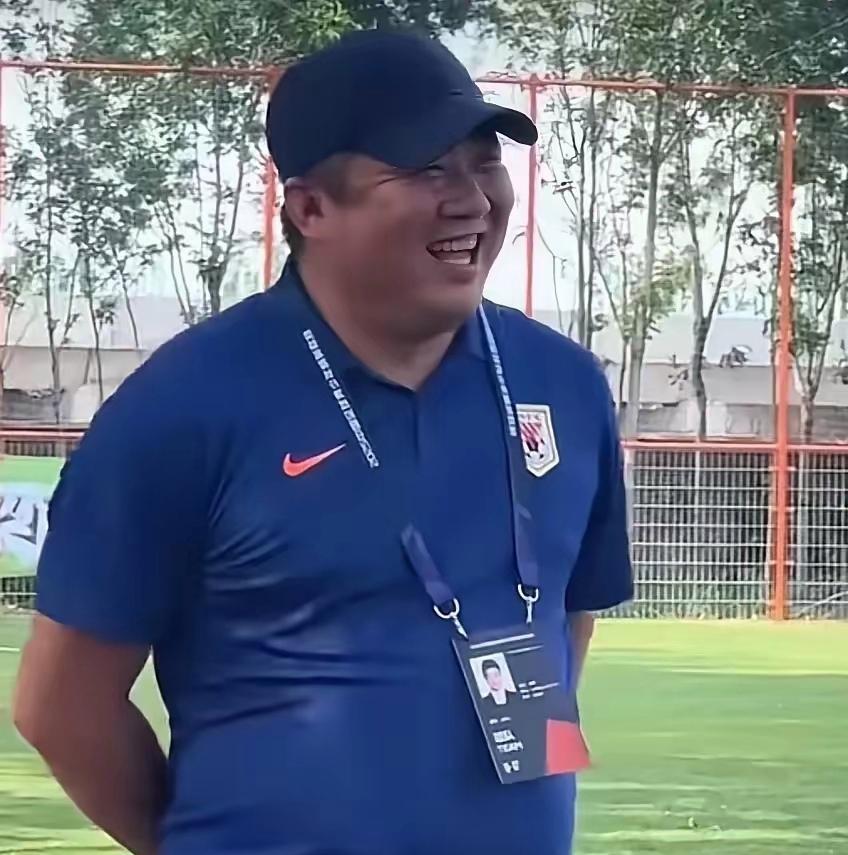 （崔鹏）心宽体胖，执教能力超级强，全国U-17精英赛以7战全胜的出色表现成功晋级