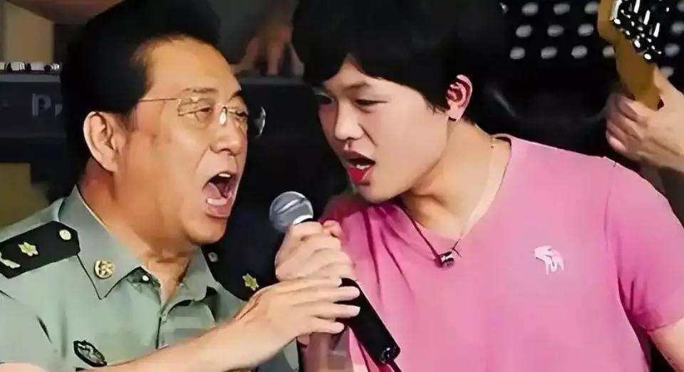 李双江的儿子李天一，这人还有救吗？前阵子有消息说87岁的李双江住院疗养，还为儿