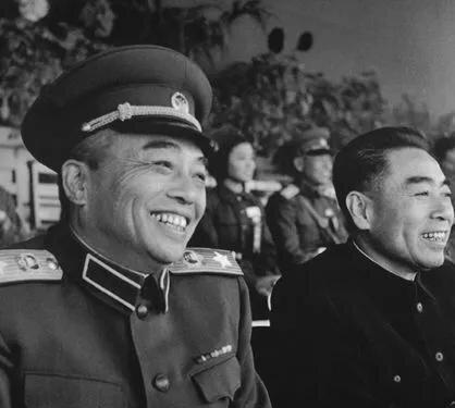 彭老总这样评价自己：“我这个人，拿共产党员十条标准来衡量，还很不够，但有一条我是