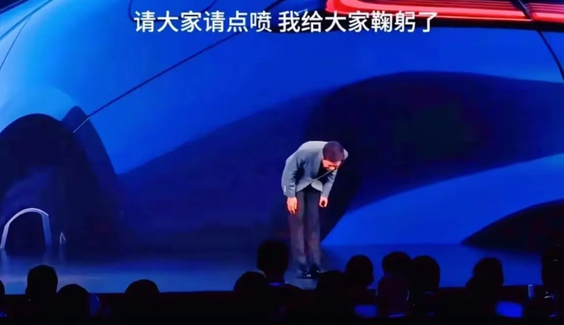 现在大家理解了吗？为什么一百几十年的的汽车工业，无数场的新车发布会，雷军会给大家