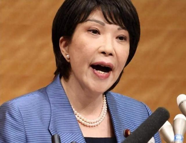 就在刚刚高市早苗在新闻记者会上表示：“中国是日本的重要邻国，我们必须建立建设性、