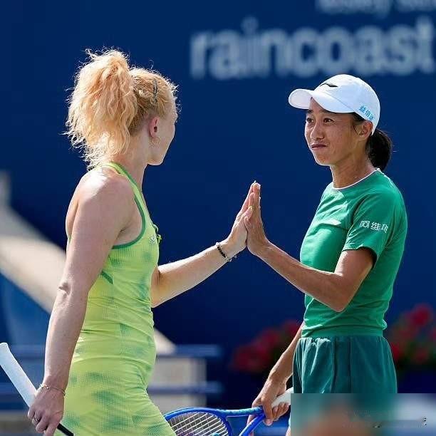 北京WTA1000中网女双半决赛头号种子🇨🇳1张帅/🇨🇿1西尼亚科娃
