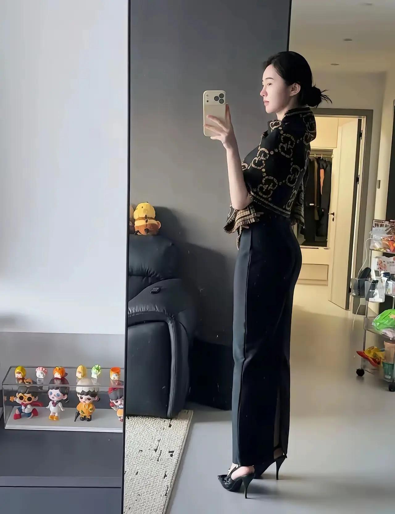 肤白貌美大长腿，说的就是我