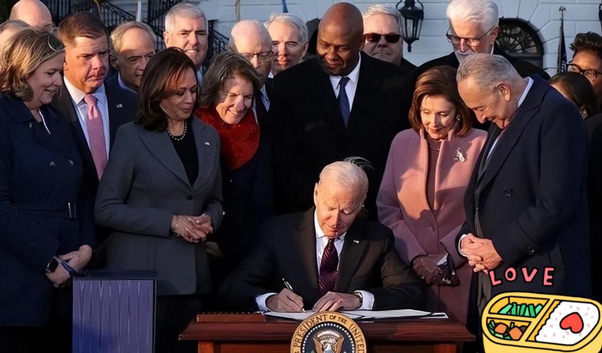 拜登“自动签名门”持续发酵，美国梦碎？“他”才是真正的幕后操控者？总统拜登用自动