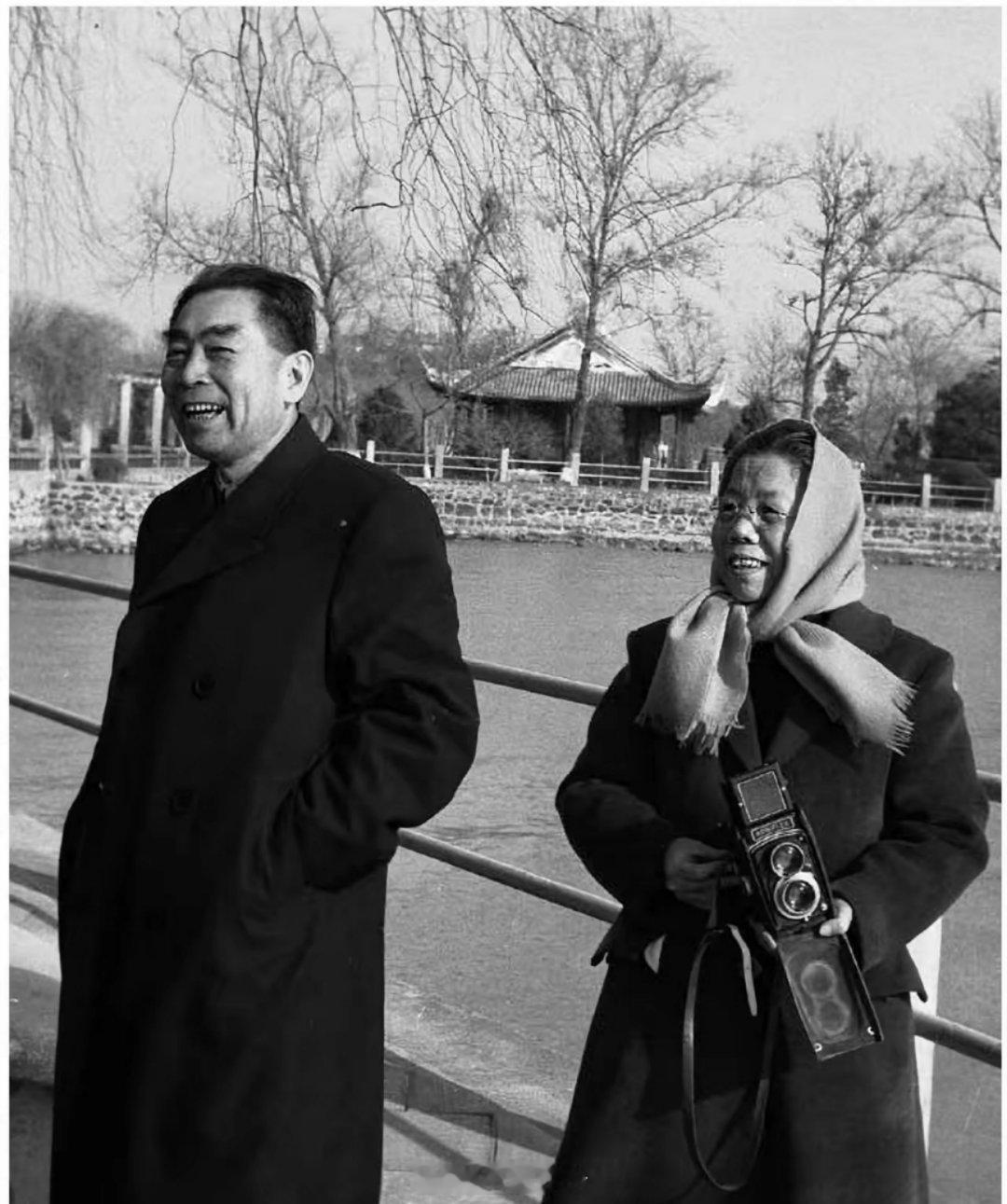 1966年1月，周总理，邓颖超在玉泉山