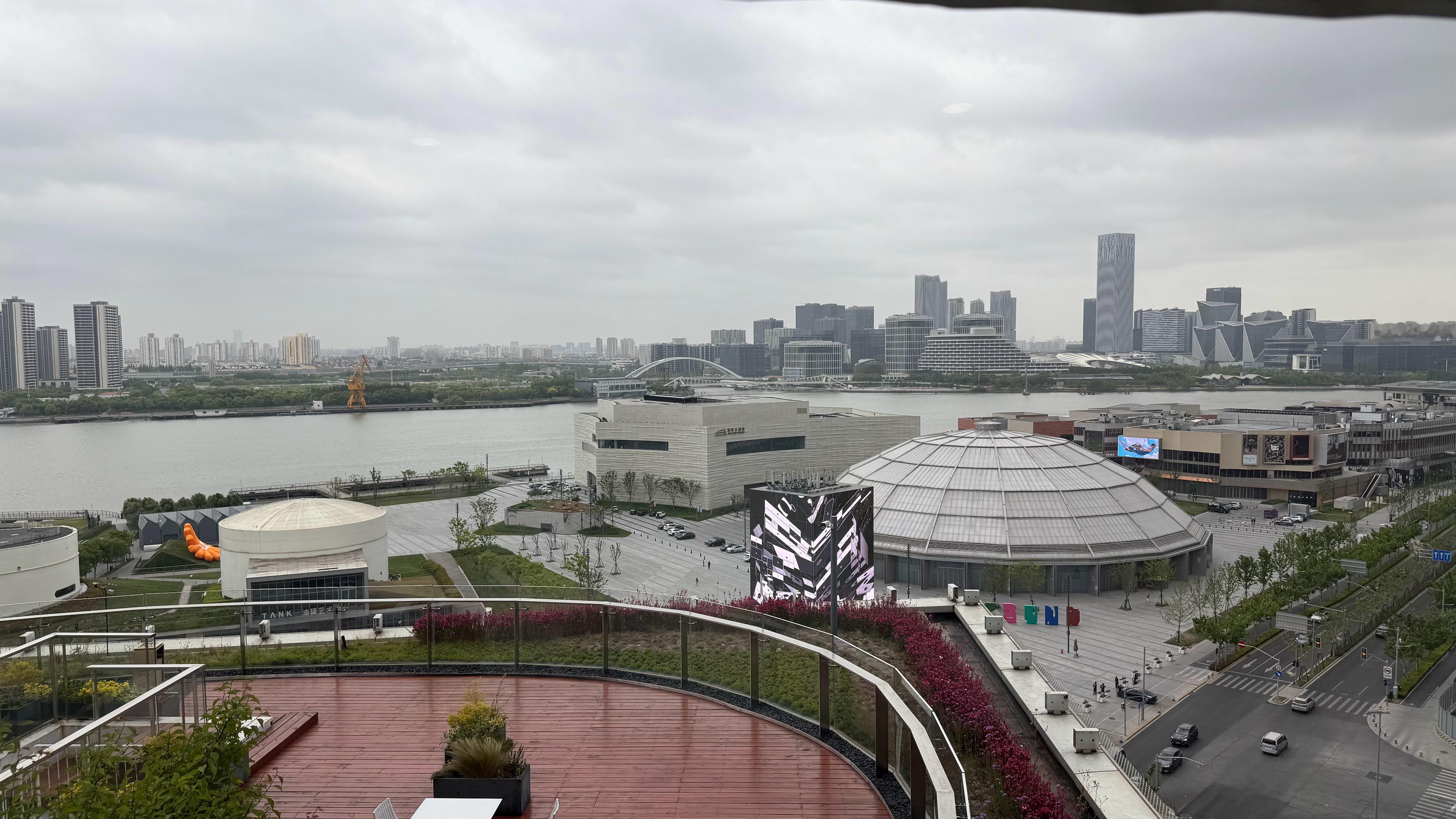 家访二本学生后我的认知被颠覆了从农村走出来，到城市里打拼，甚至到北上广深打拼，是