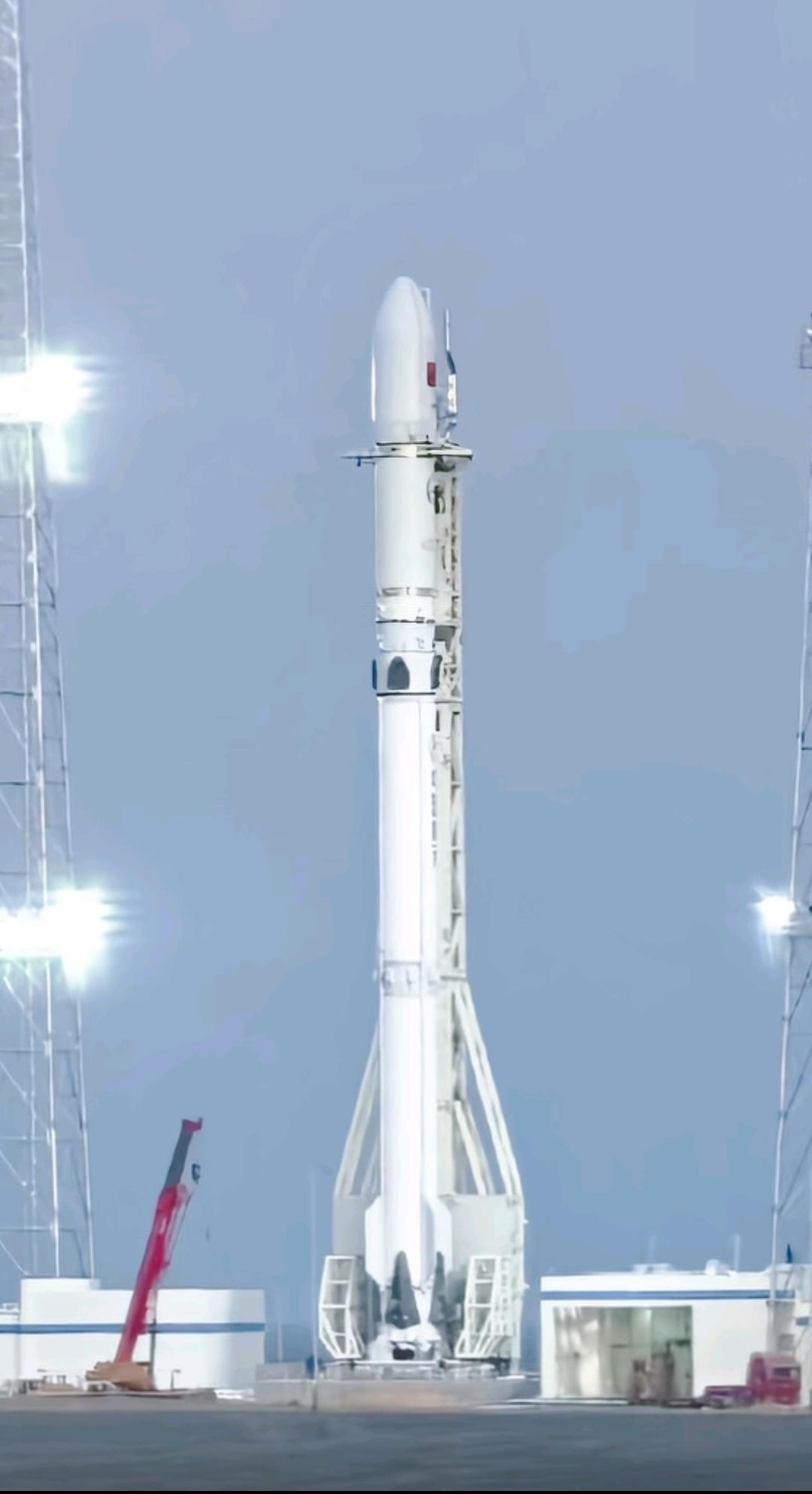 长征十二甲可回收火箭！目前的朱雀3号和长征12甲都是可回收火箭，就看谁能够率