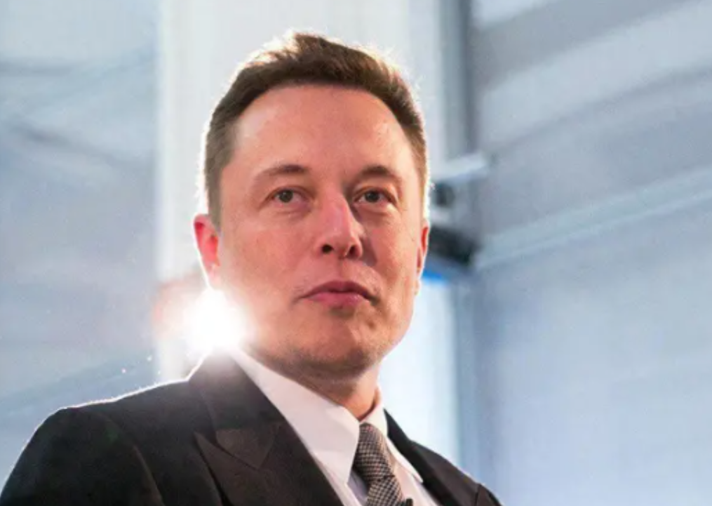 马斯克在播客访谈中提到，凡是有实力的西方国家，几乎都不待见中国！原因很直接：中国