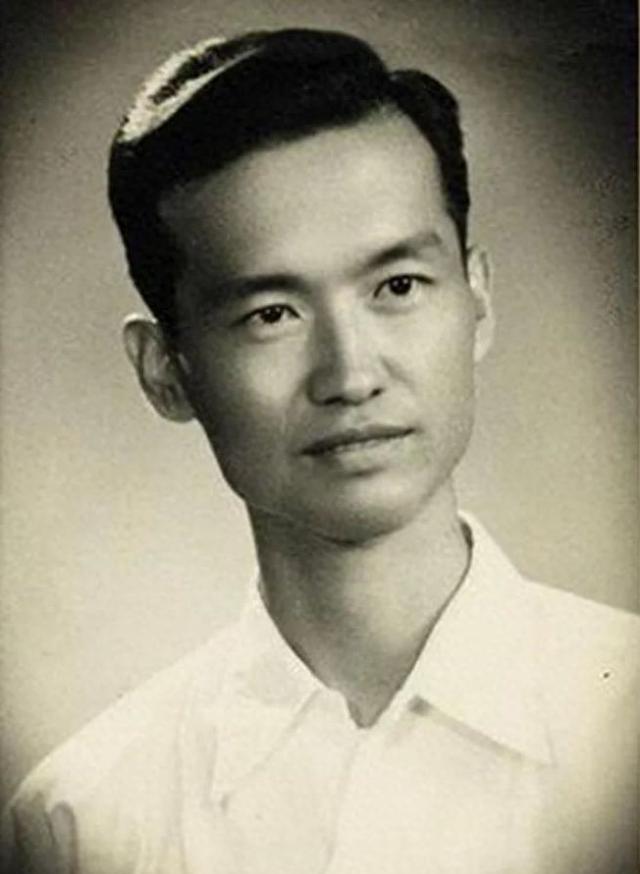 1947年，一名国军少校来到我军解放区自投罗网，连长负责审讯，少校却说：“同志，
