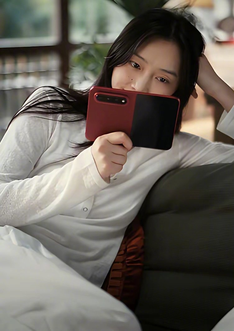 小米18Fold实拍确实比渲染图好看多了[笑着哭]​​​