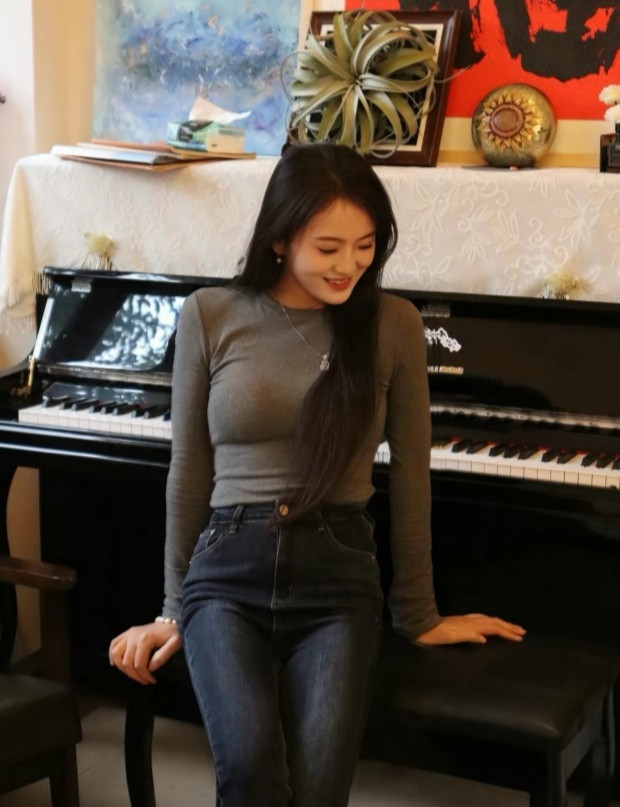 琴棋书画，样样精通，完美身材