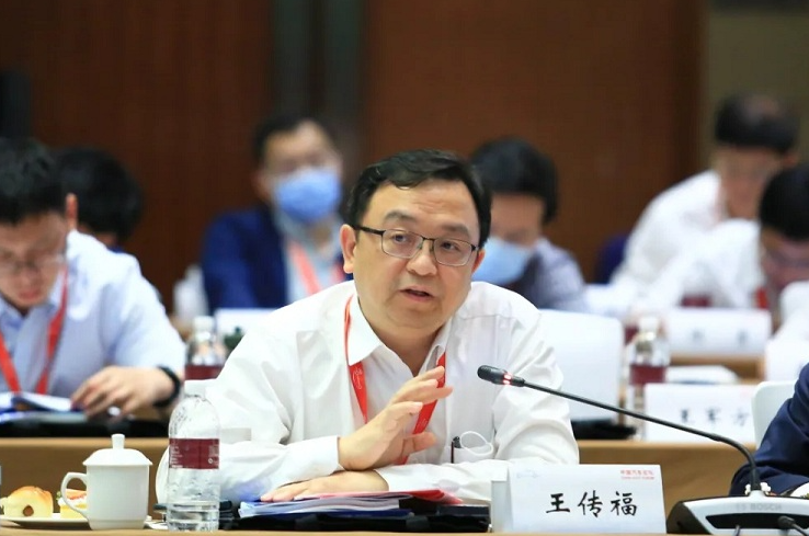 回过头来看,王传福的决定是正确的