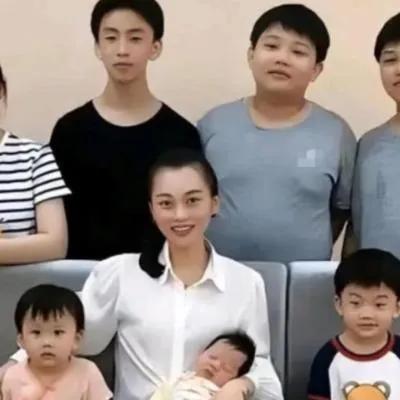 女人这么年轻，已经是七个孩子的妈妈了。她是广东揭阳人，没读完初中，丈夫是北大毕