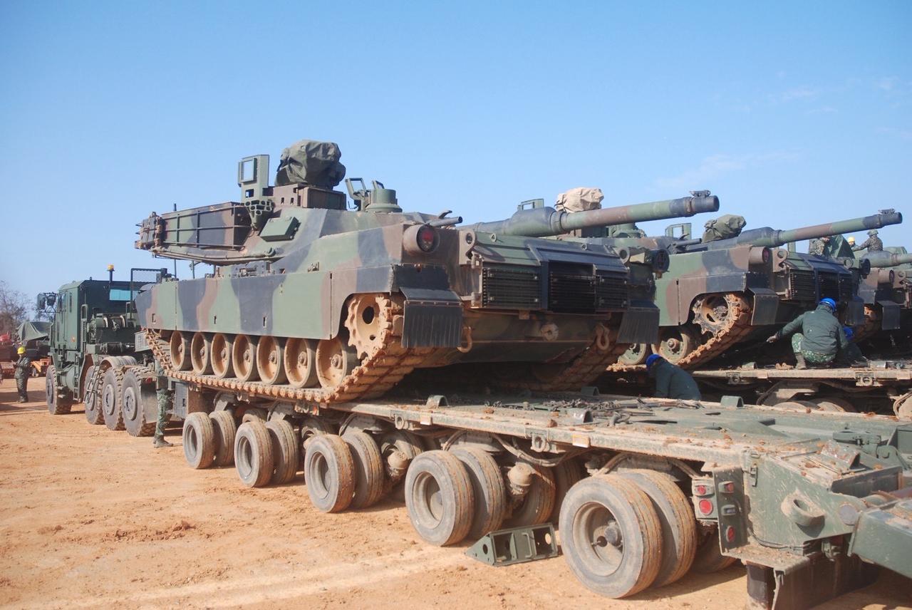 国民党为什么突然放行军购案？答案其实非常简单，国民党立委赖士葆在2月26日就明确