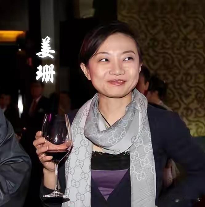 为什么这些口口声声高唱“我和我的祖国”的文化精英，一定要选择美国生活呢？​