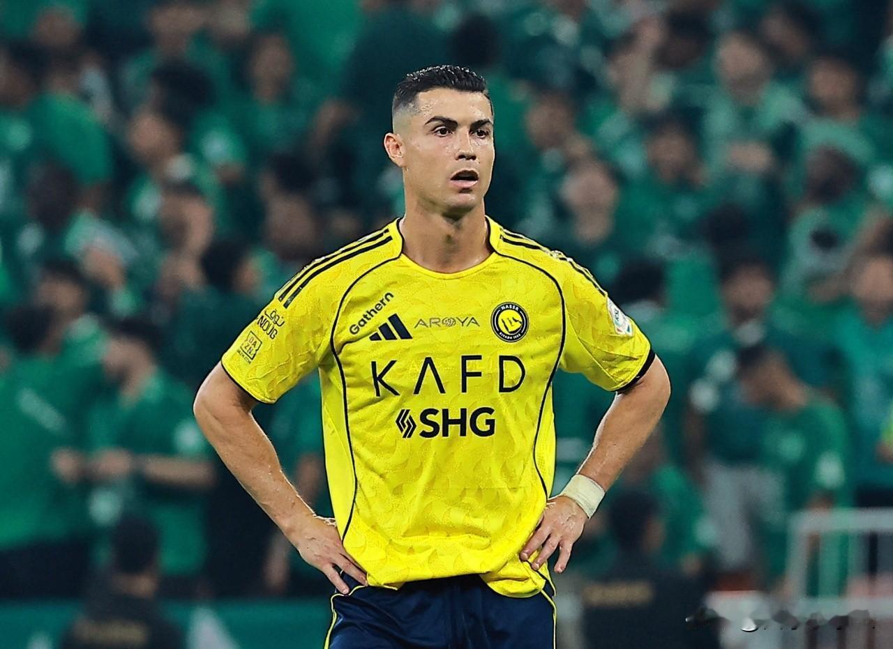 C罗会赢吗？爆出俱乐部欠薪的丑闻？不欠球员，欠球队员工。说明了什么？球员与员工