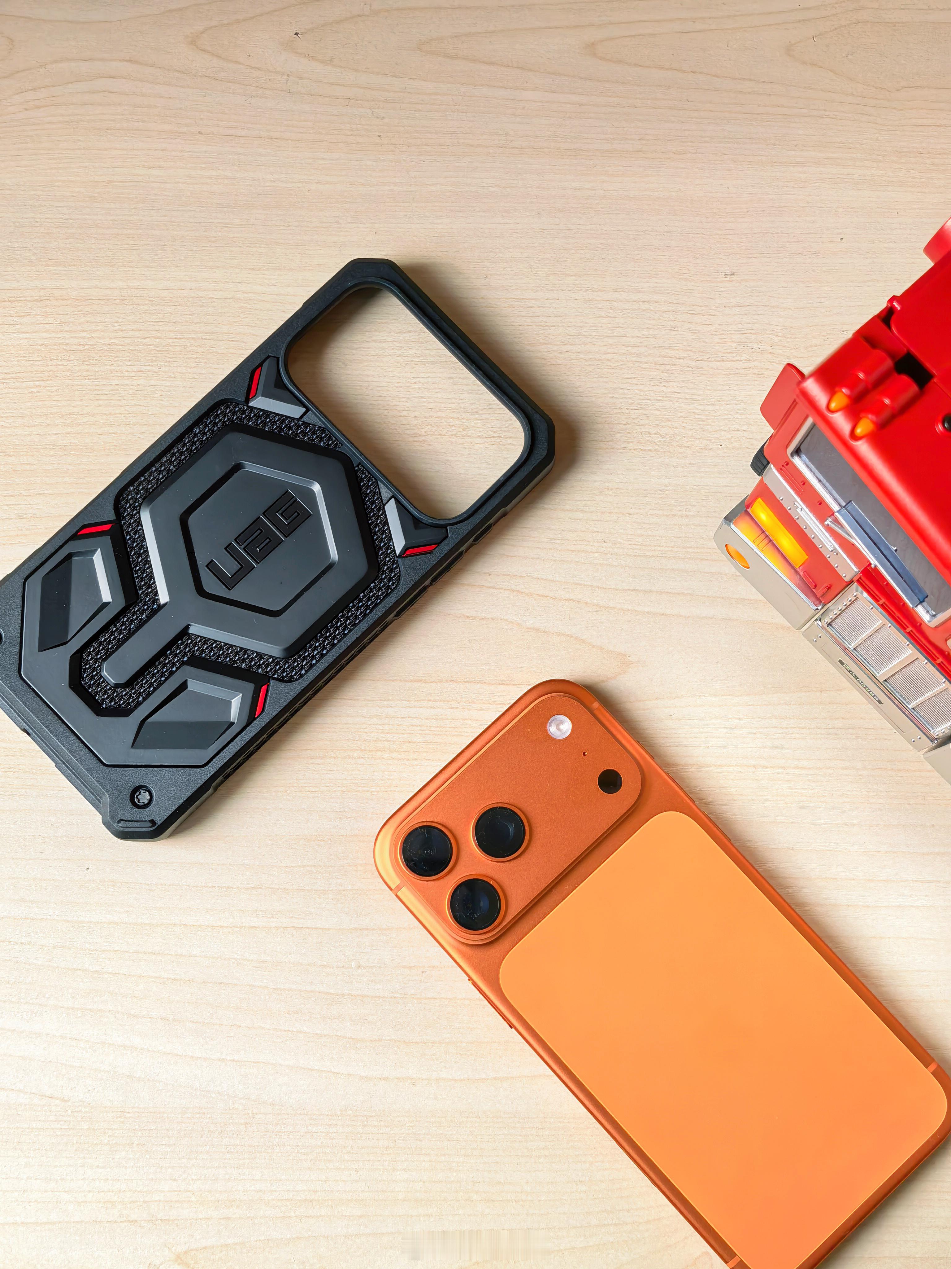 目前最耐摔结实的手机壳应该就得数UAG了吧？给iPhone17ProMax