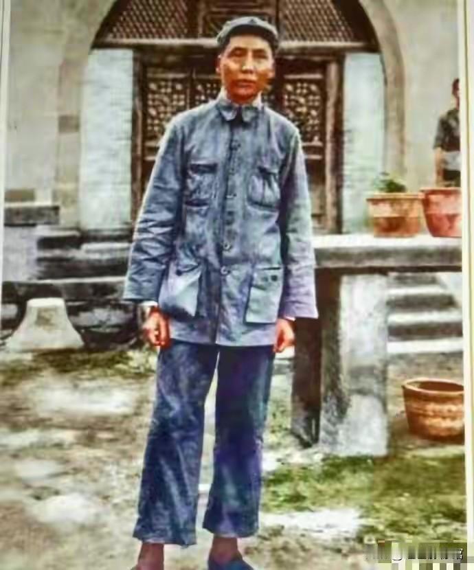 困难时期，毛主席在延安珍贵老照片