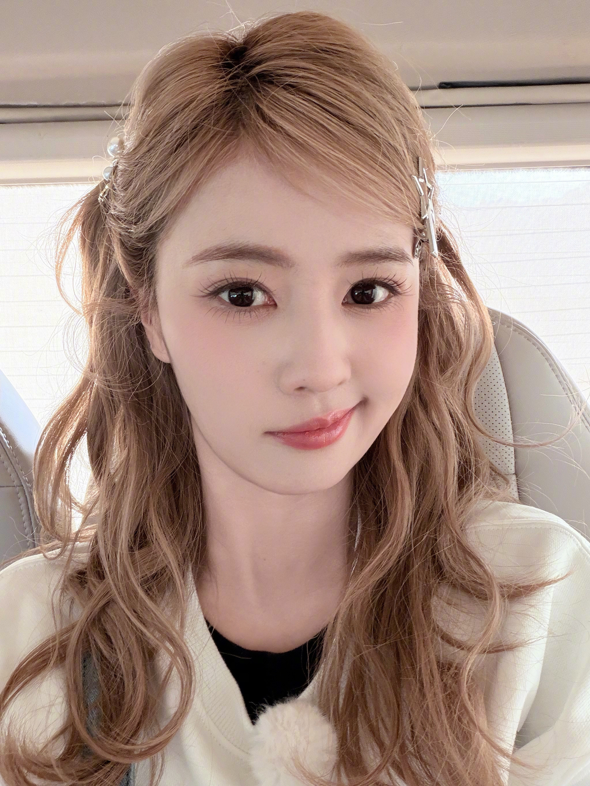 白鹿x最新自拍9宫格～真的好美好宠粉