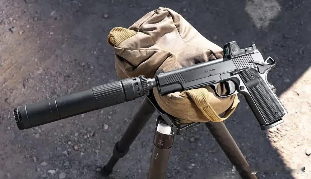 1911行动版手枪