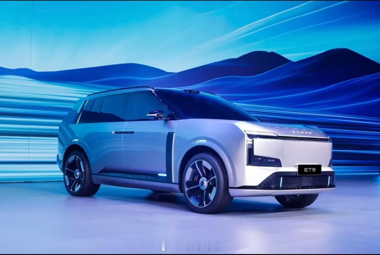 一觉醒来，奇瑞发布4款新能源高端车型，定位调整，颜值在线奇瑞星途大v聊车