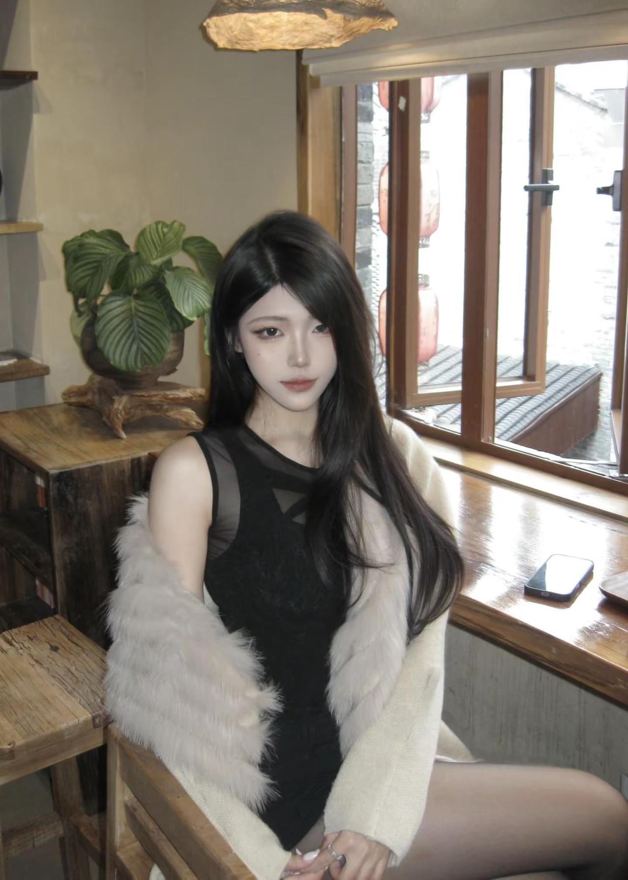 你的裤子很平整，让我一直以为你是女生