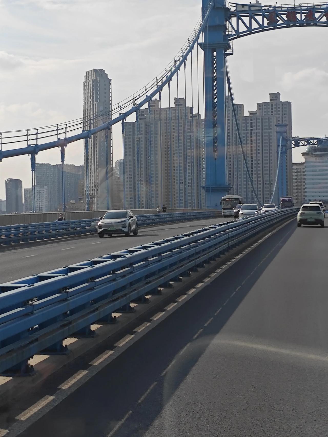 教师和医生职称评审的“水分”哪个大？“评职称”是体制内专业技术人员绕不开的坎。