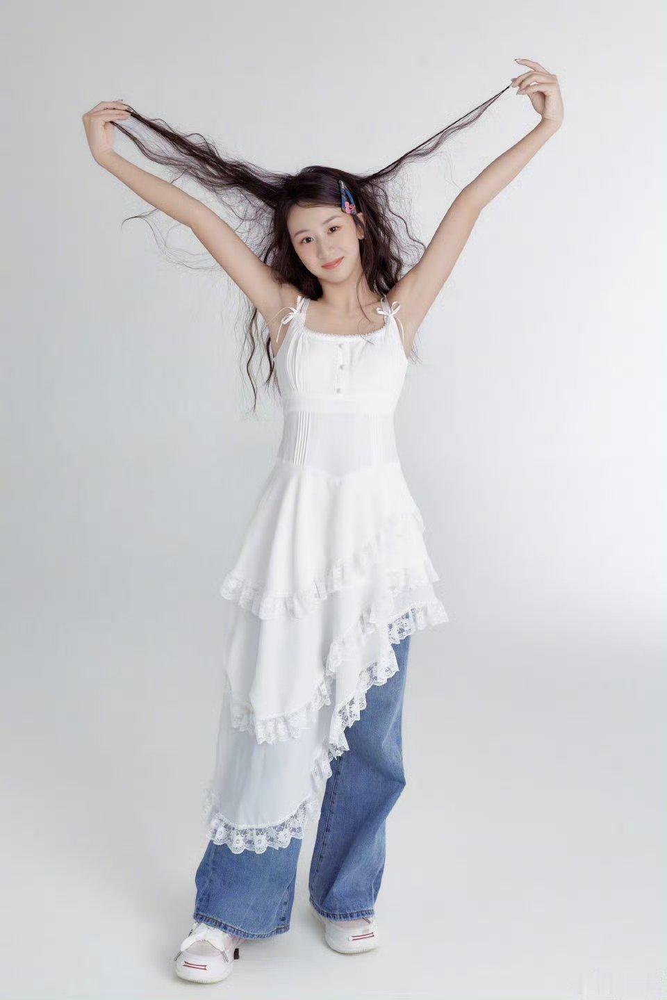 森碟下巴后缩好了森碟18岁了看叶一茜晒的图，森碟下巴后缩好了。