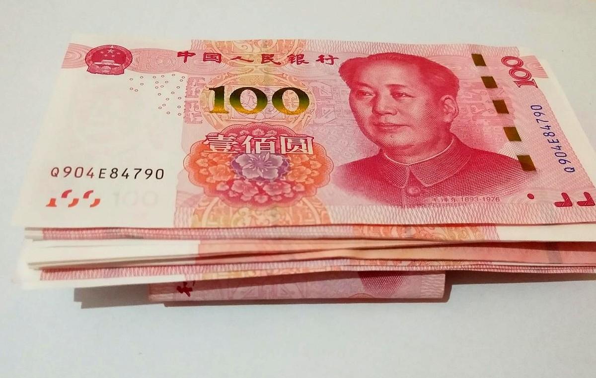 现在流行一种做法，就是老人退休后，发了养老金以后，每月要拿出几千块钱补贴子女的小