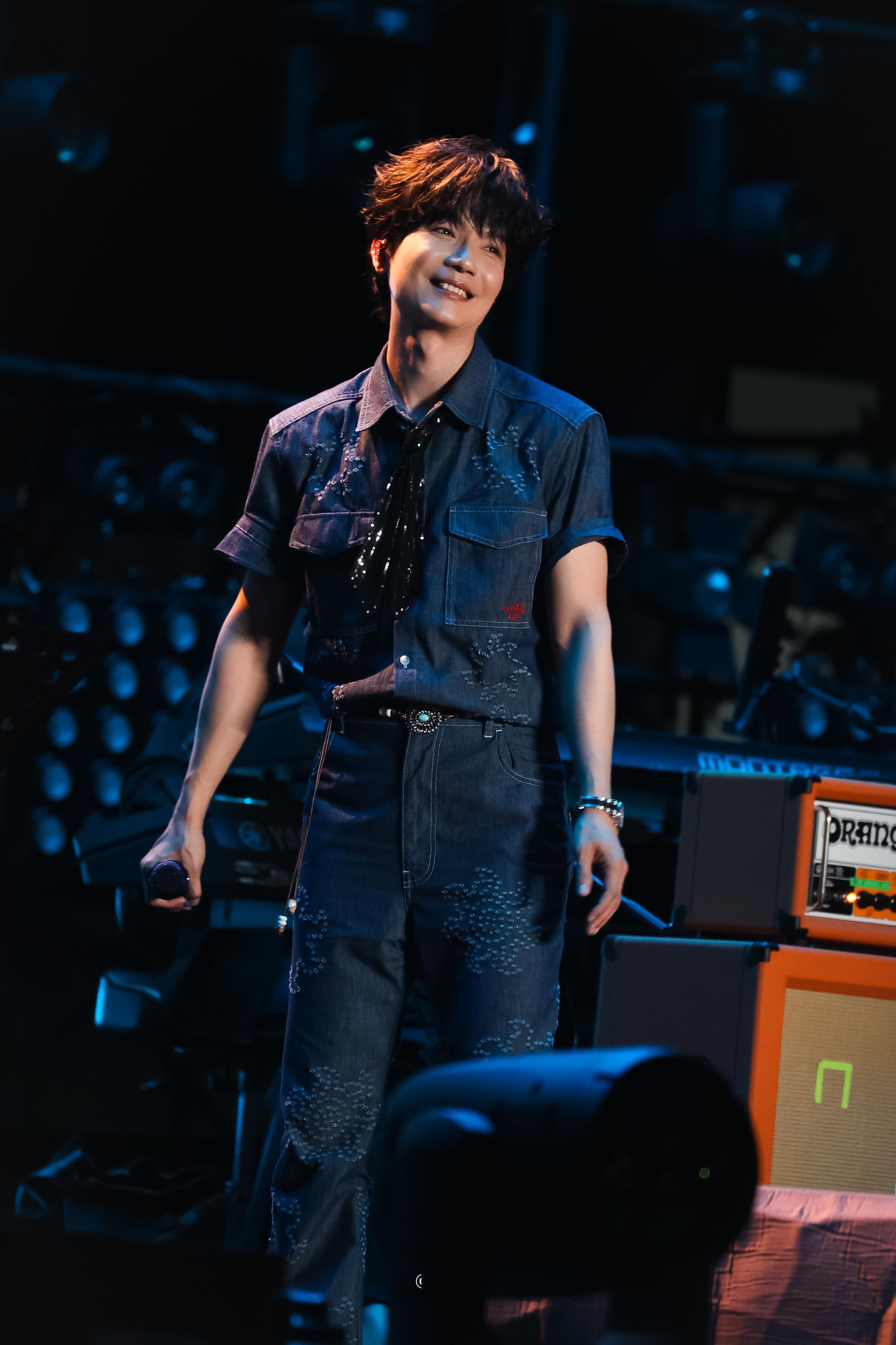 陈楚生×连岛音乐节拍成这样能当生哥站姐吗？（）好久没见生哥！没想到会唱《庙堂之外
