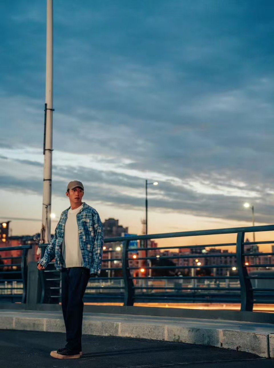 岁月有情时虽然be但是he不是所有遗憾都能重来，但小满终于被世界温柔以待，这就够