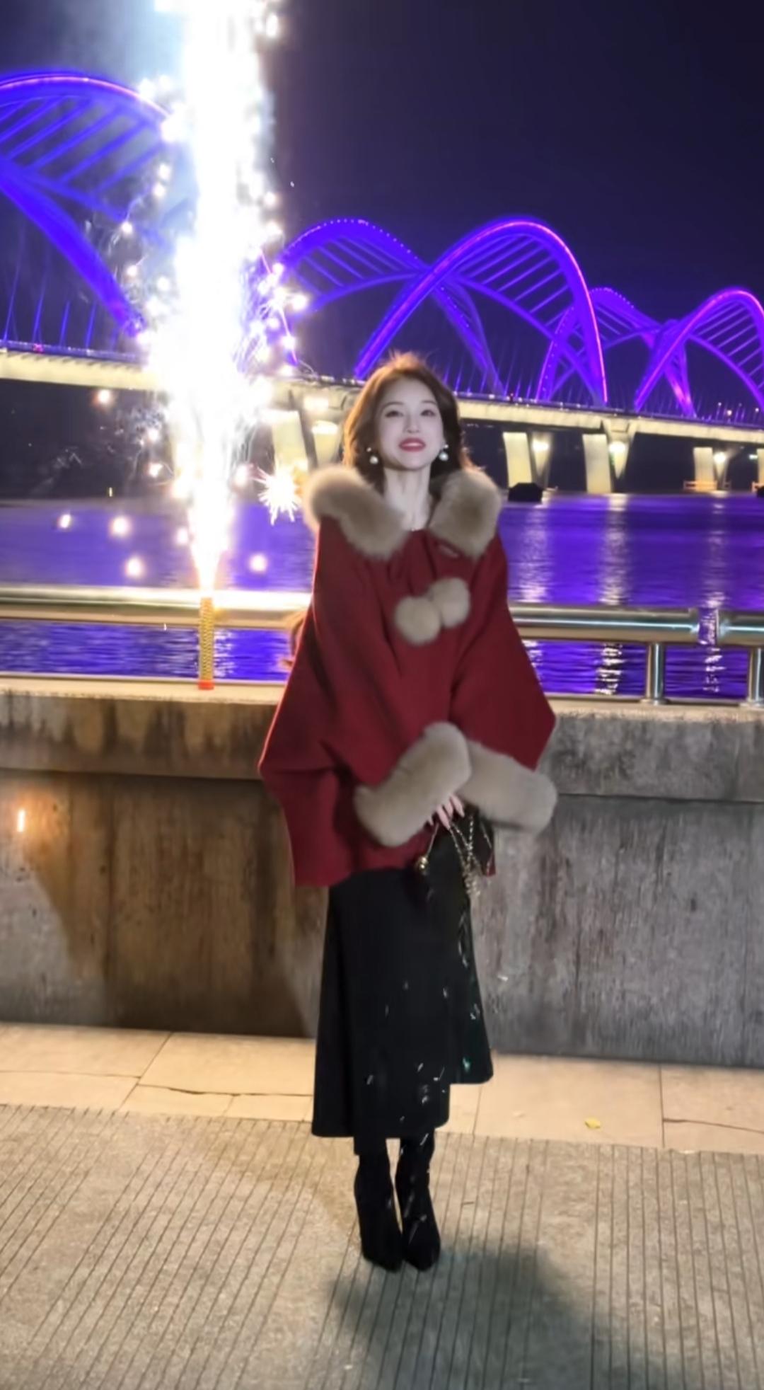 她开心的样子，有没有融化你冰冷的心？