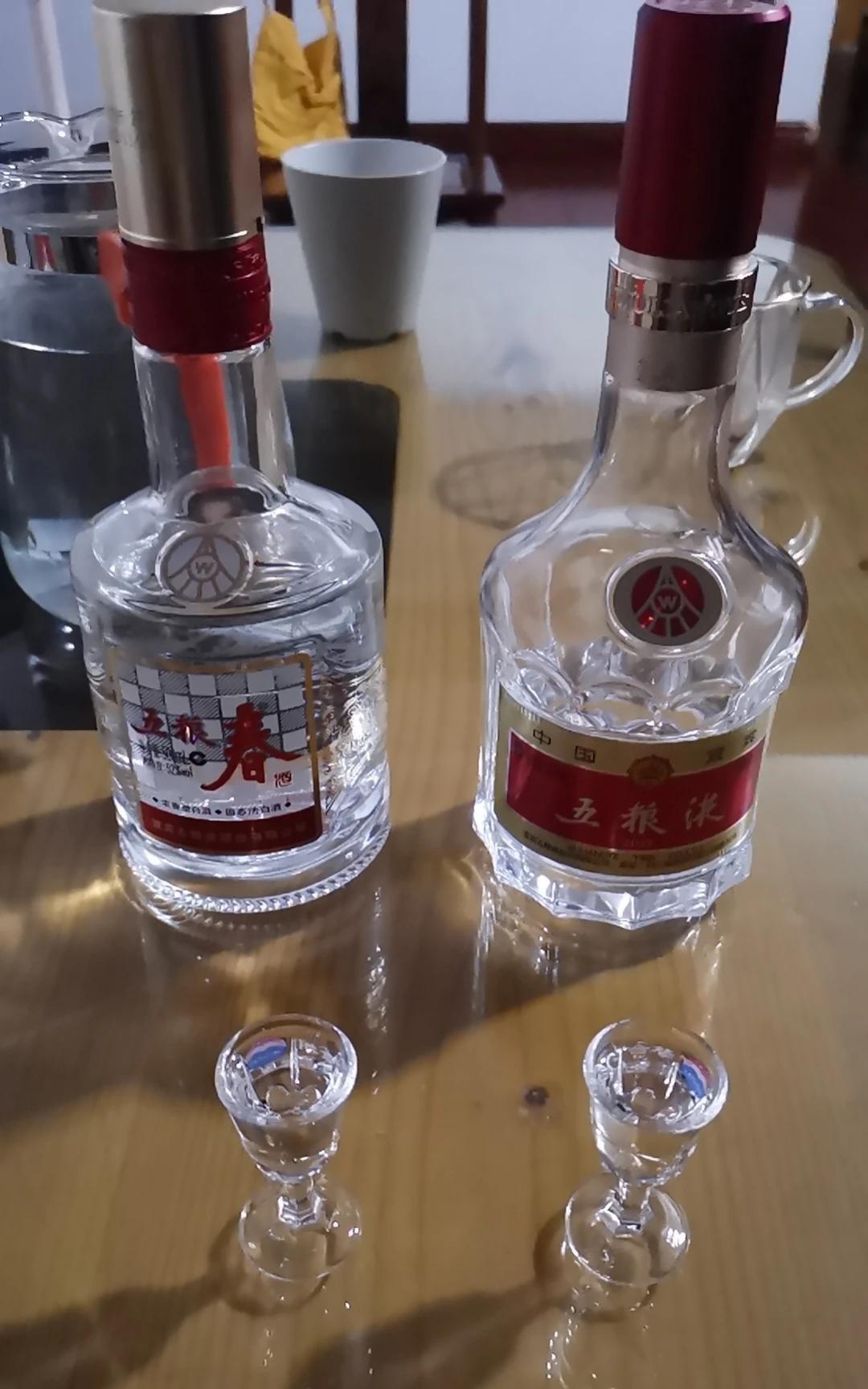 同样价位的酒，喝了泸州老窖、剑南春，就会觉得五粮液一般。五粮液柔和好入口，五粮液