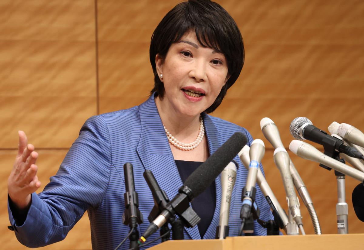 日本预演攻击中国航母，高市不听岸田警告，中日交战结局只有一个。日本胆大包天！居然