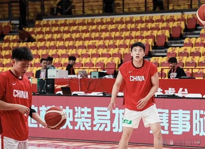 徐昕，王俊杰，庞峥麟，一个能帽，一个能抢，一个能跑徐昕去ncaa，有稀缺身高