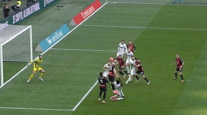 裁判专家: 普利西奇的进球不该被吹掉, 但米兰也逃过一点球