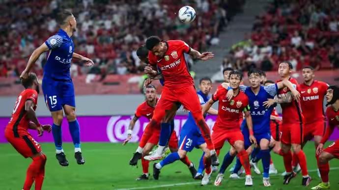 中超第5轮比分预测！1、最引人瞩目的就是上海德比，预计上海申花一球小胜上海海