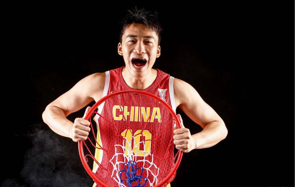 辽宁男篮签约球员处处被针对？先有辽宁男篮与周琦达成协议，后来篮协出了个周琦条款。