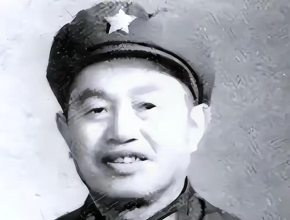 1969年，兰州军区司令皮定钧在外视察，路过一村庄时，发现几个十几岁赤裸身体的姑