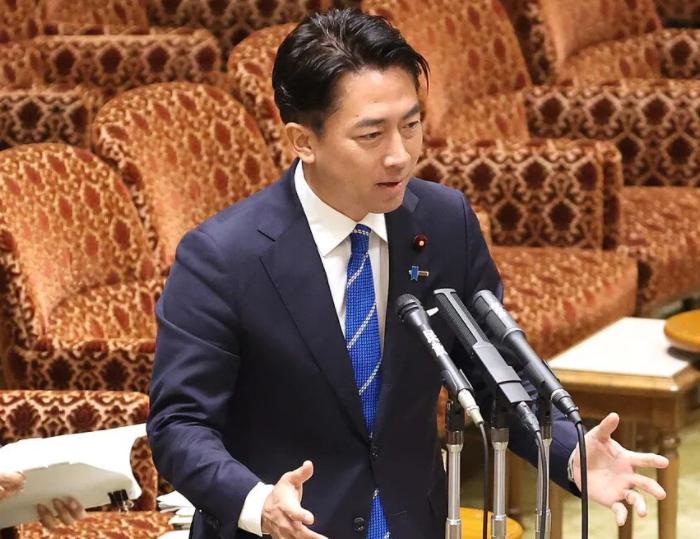 小泉进次郎很生气！小泉进次郎气得跳脚一点都不冤，他大概到现在都没明白，中国军