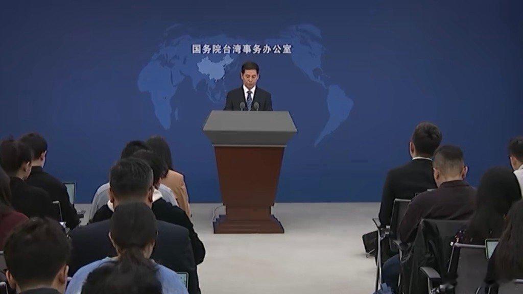 七个更好最近，大陆餐桌上的敬酒词，多了一句。酒过三巡，但凡有人举杯说“台湾必须和