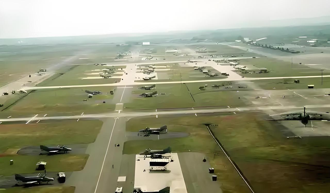 海外军事基地国家：1.美国–55个国家2.俄罗斯–13个国家