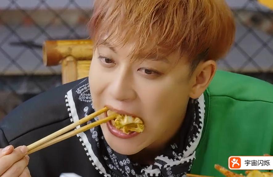 黄子韬真的是开始放飞自我完全不要形象管理了！为了到重庆吃美食，他自曝提前四天就开