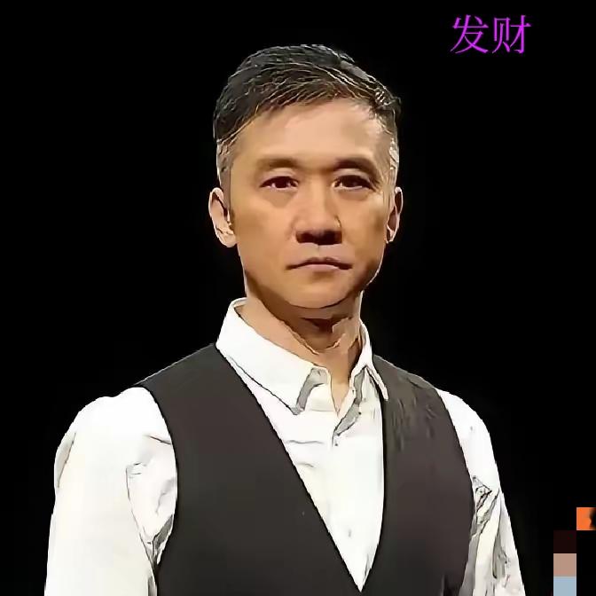 娱乐圈最体面的离婚！黄志忠净身出户散尽家产，13年婚姻落幕太唏嘘2011年